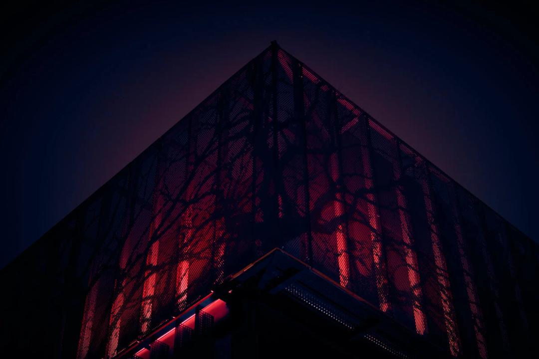 home-banner-background bg-[#141414]